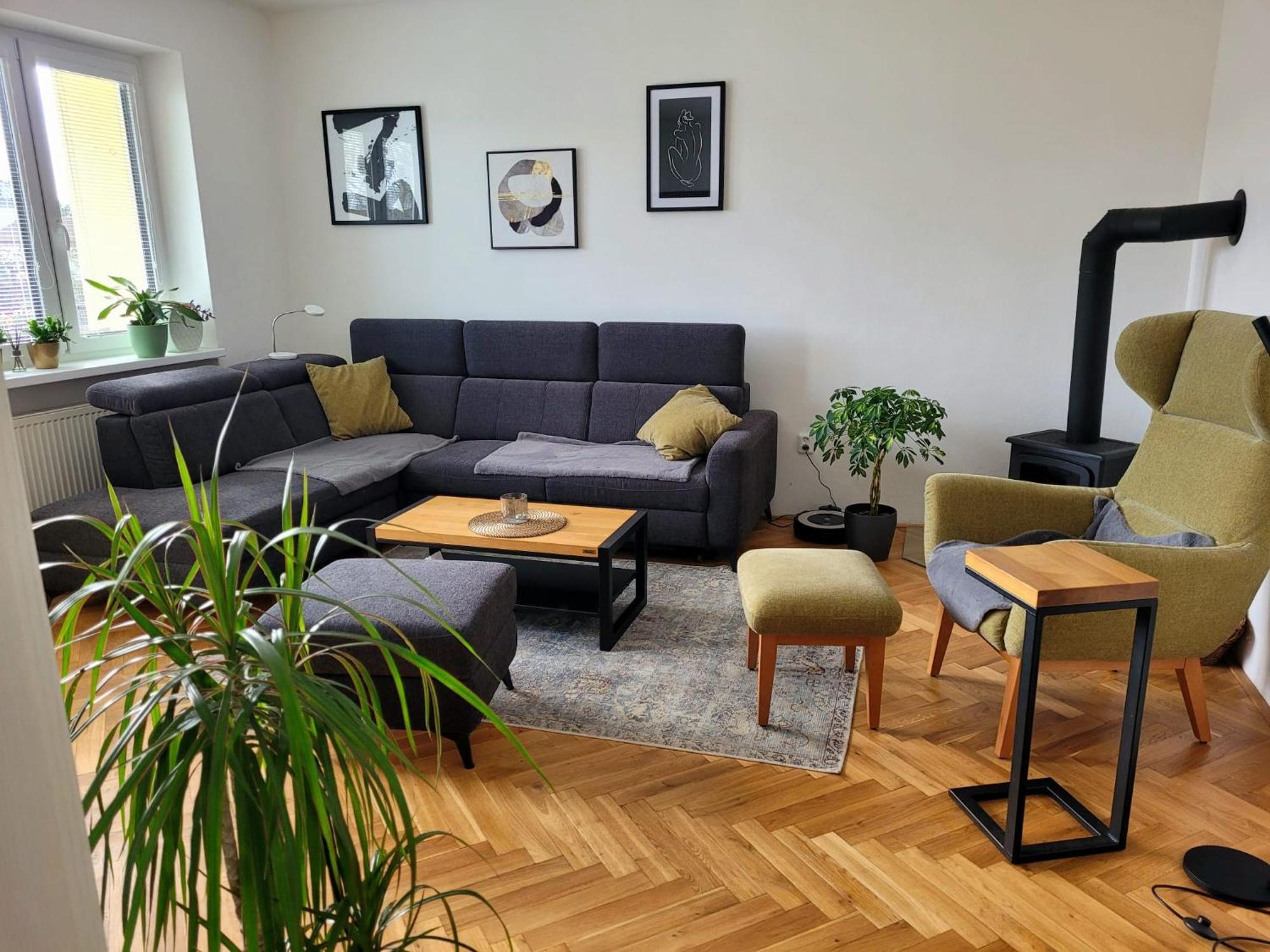Novy Apartman Eva ยีชิน ภายนอก รูปภาพ
